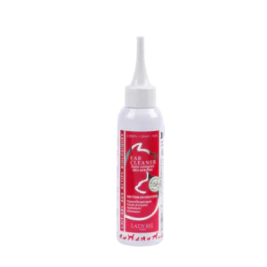 soins du chien et nettoyage des oreilles